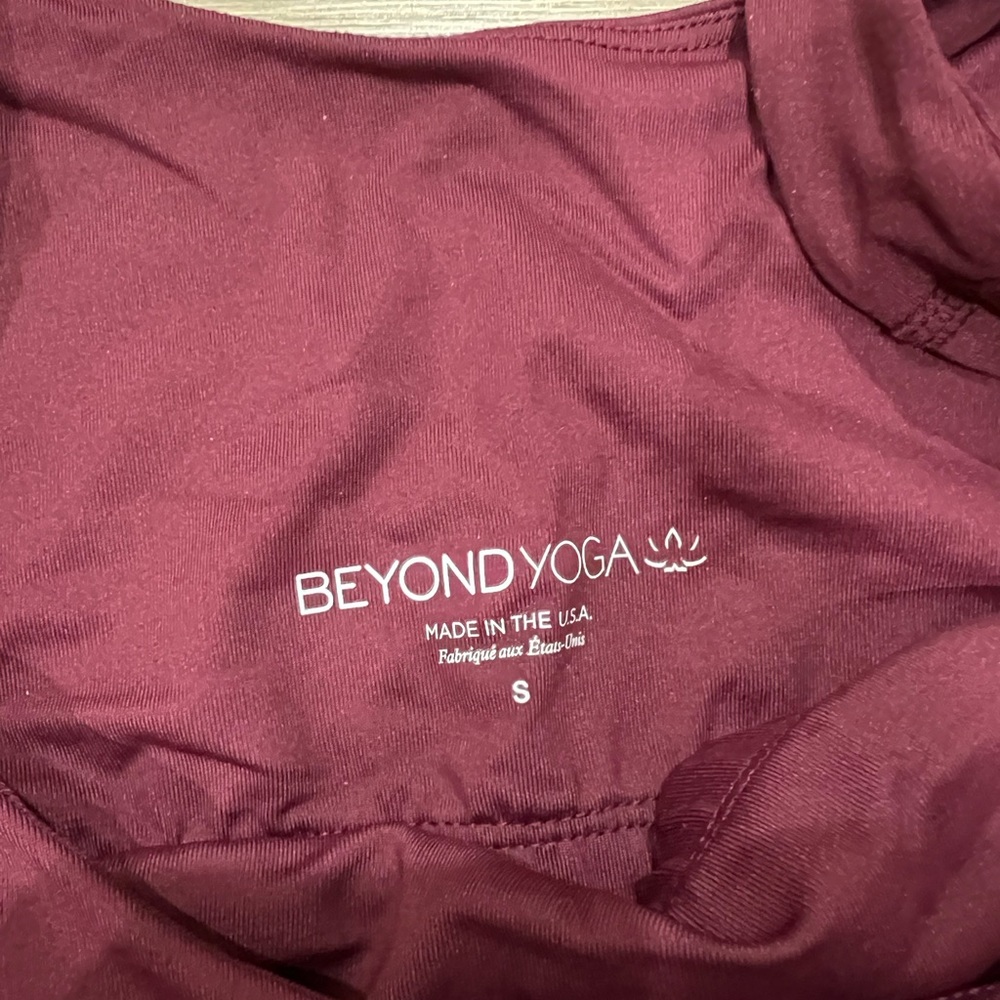 Beyond Yoga Cropped Tank - Picture 2 of 2